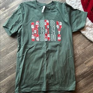 New!!! Green 'Merry' Graphic T-Shirt